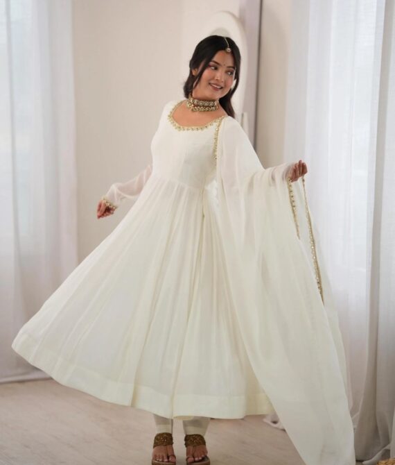 Premium Chanderi Anarkali Gown Set with Dupatta & Pant (Off-White)